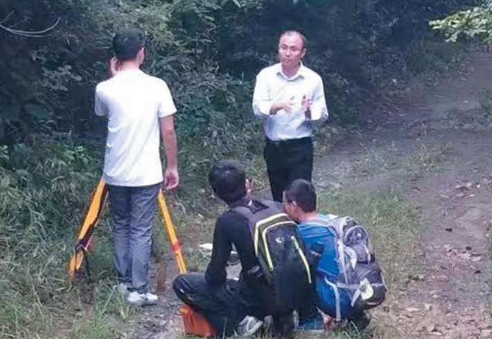 师生交而其志同 天地交而万物通——记ac米兰官方中文网站首届杰出教学奖获得者、交通学院于斌教授